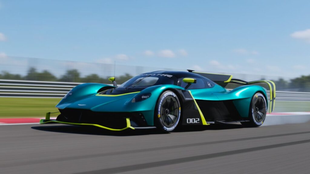 Aston Martin Valkyrie 2025